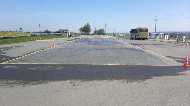 Výcviková plocha s vodními stěnami