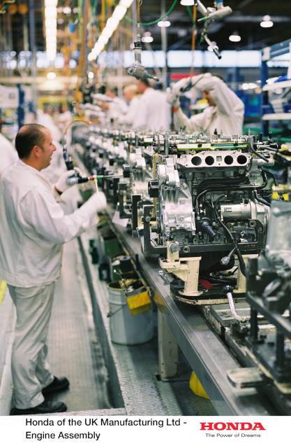 HUM_Engine_assembly_01