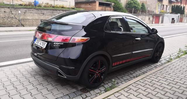 received_2402817746473049